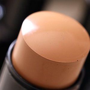 🌺 Sonia Kashuk Satin Foundation Stick Caramel 17